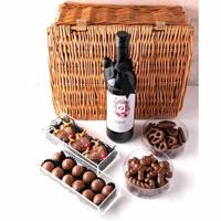 Merlot Chocolate Hamper (Dubai Delivery)