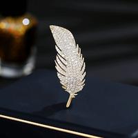 Women's Brooches Retro Feather Elegant Fashion Luxury Sweet Brooch Jewelry Gold For Office Daily Prom Date Beach Lightinthebox