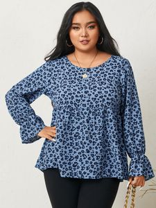 Plus Size Crew Neck Leopard Long Sleeves Blouse