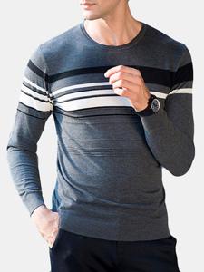 100%Wool Stripes Pattern Sweater