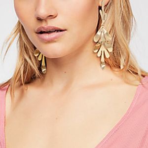 Women's Stud Earrings Drop Earrings Hoop Earrings Chandelier Holiday Fashion Leaf Stylish Luxury Punk Trendy Korean Earrings Jewelry Gold For Street Sport Gift Engagement Date 1 Pair miniinthebox
