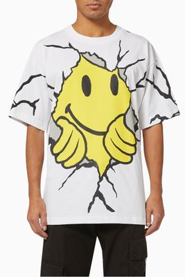 Smiley Dry Wall Breaker T-shirt Smiley Dry Wall Breaker T-shirt